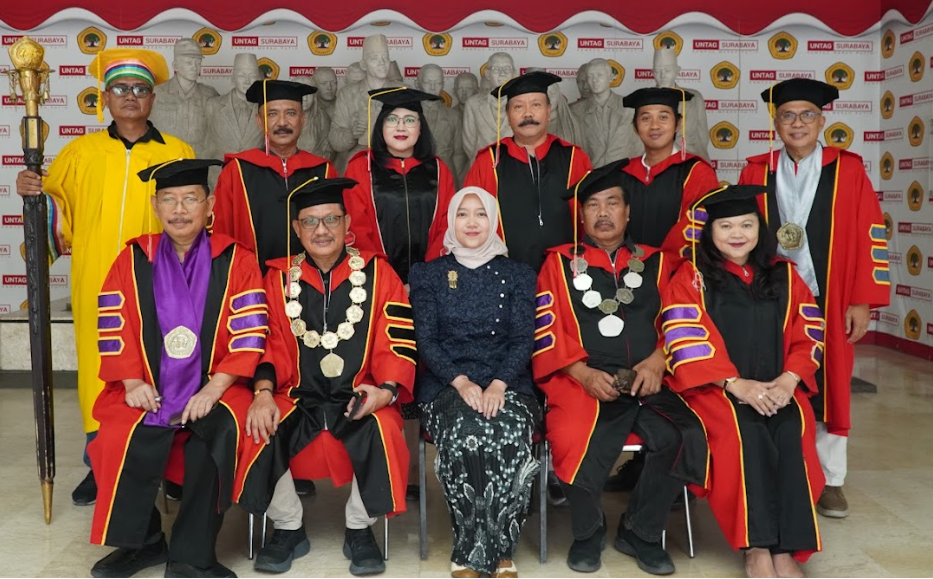 Dosen Administrasi Negara Raih Gelar Doktor dengan Predikat Cumlaude